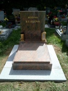uhrnový hrob hnědý lesk